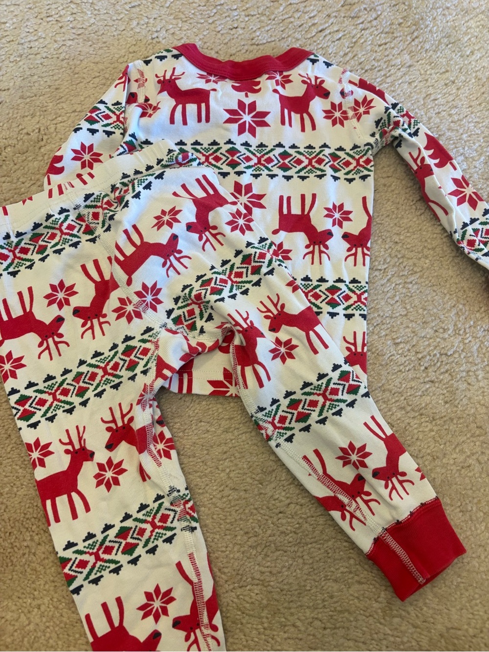 Hanna Andersson White and Red Reindeer Pajama Set